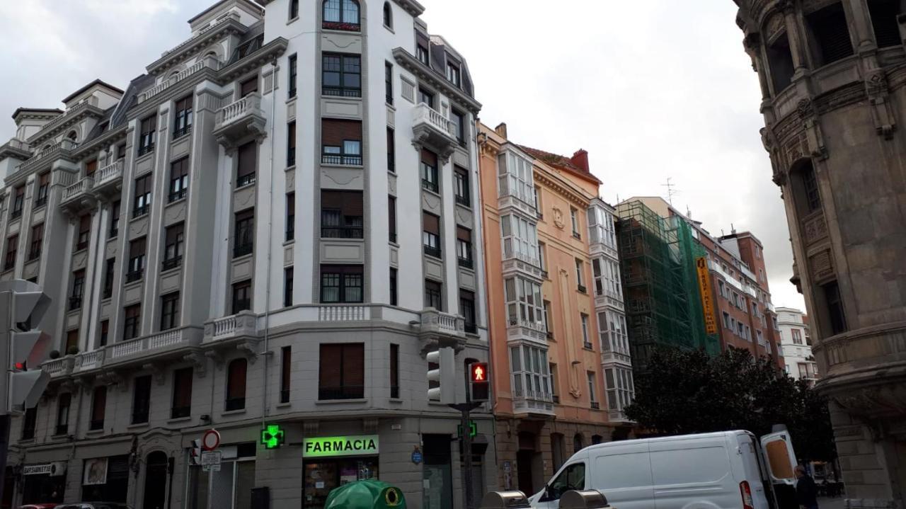Ferienwohnung Nuevo Lujo Centro De Bilbao + Wifi . Parking Exterior foto